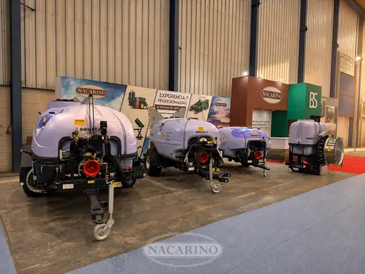 Atomizadores en el stand de Nacarino en feria