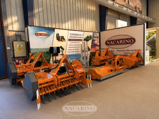 Trituradoras en el stand de Nacarino en feria