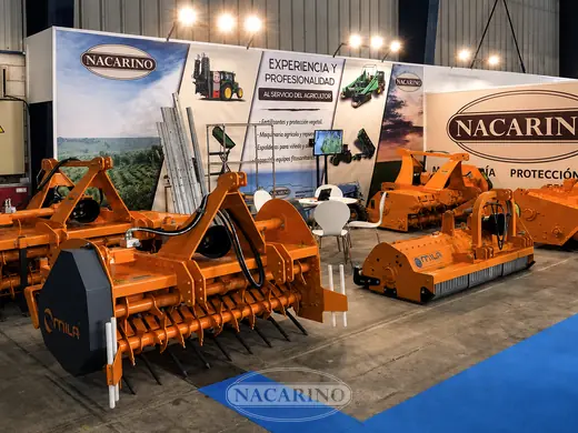 Trituradoras de martillos en el stand de Nacarino en feria